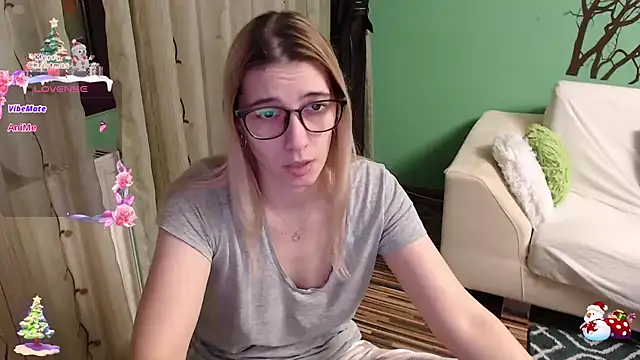 lovingfeetheels online show from December 16, 2024, 7:04 am