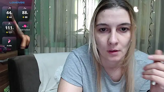 lovingfeetheels online show from October 14, 2025, 7:53 am