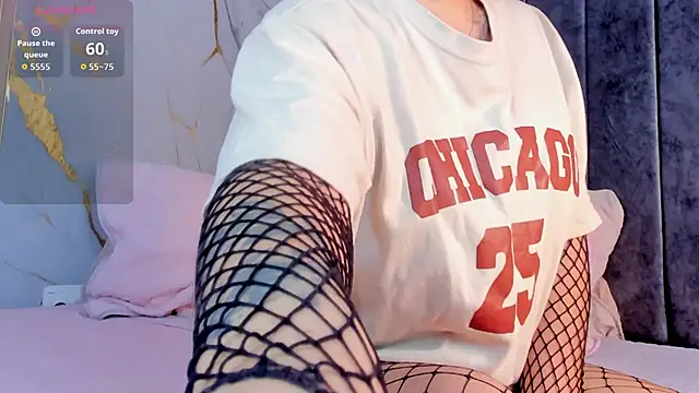 Snapshot of CIEL-DOUCE chatting on December 19, 2025, 4:30 am CIEL-DOUCE online show from December 19, 2025, 4:30 am