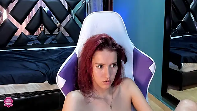 Linda4Petite online show from March 15, 2025, 12:15 am