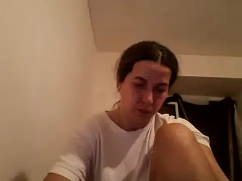 Snapshot of Tamilashaa chatting on December 24, 2024, 6:39 pm Tamilashaa online show from December 24, 2024, 6:39 pm