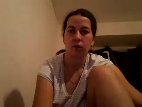 Snapshot of Tamilashaa chatting on January 4, 2025, 5:47 pm Tamilashaa online show from January 4, 2025, 5:47 pm