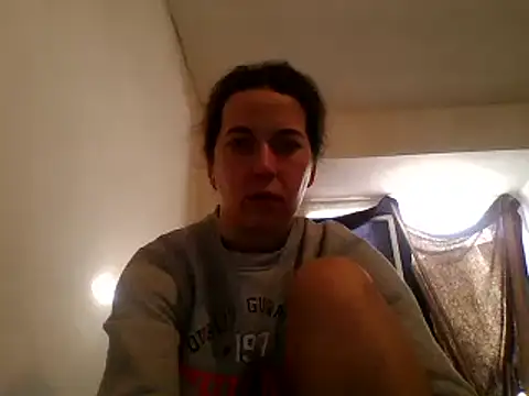 Snapshot of Tamilashaa chatting on February 16, 2025, 7:37 am Tamilashaa online show from February 16, 2025, 7:37 am