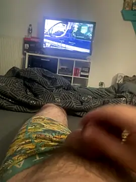 Snapshot of RenaudS-02 chatting on October 6, 2025, 1:58 am RenaudS-02 online show from October 6, 2025, 1:58 am