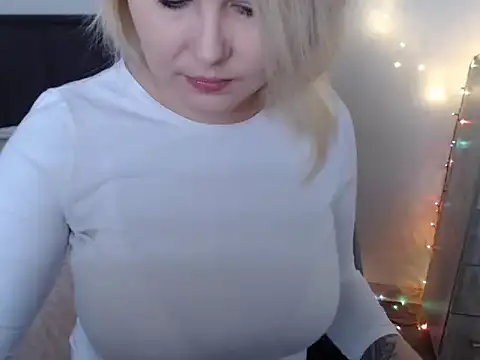 leeilawow online show from January 6, 2026, 7:45 am