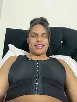  diamondpamela online show from May 18, 2026, 11:21 pm