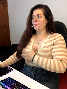 Snapshot of kayortiiz chatting on December 3, 2025, 2:19 am kayortiiz online show from December 3, 2025, 2:19 am