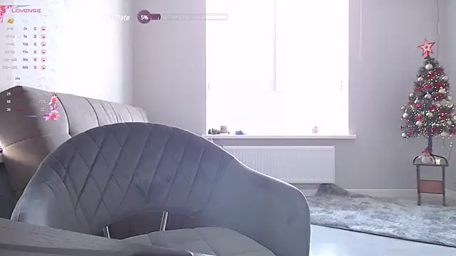 Mia Bows online show from December 19, 2024, 6:34 am