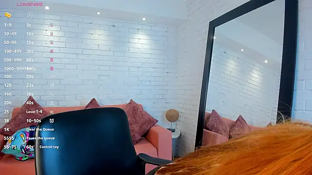 kimbrownn online show from October 25, 2025, 10:45 am