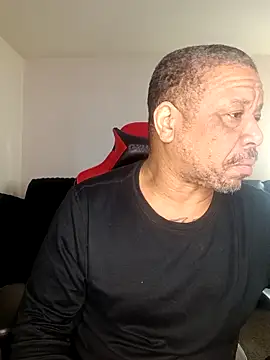 Snapshot of yellowwetfox chatting on February 12, 2026, 5:19 pm yellowwetfox online show from February 12, 2026, 5:19 pm