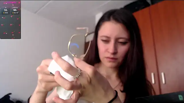 Juls winter  online show from December 26, 2024, 3:42 pm