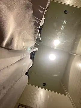 CrazzyChicks online show from March 15, 2026, 6:30 am