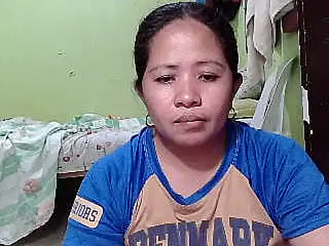 Snapshot of sweetlady_pinay chatting on February 12, 2025, 4:23 am sweetlady pinay online show from February 12, 2025, 4:23 am