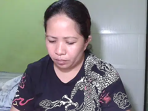 Snapshot of sweetlady_pinay chatting on October 18, 2025, 12:13 am sweetlady pinay online show from October 18, 2025, 12:13 am