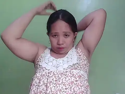 Snapshot of sweetlady_pinay chatting on April 19, 2026, 7:29 am sweetlady pinay online show from April 19, 2026, 7:29 am