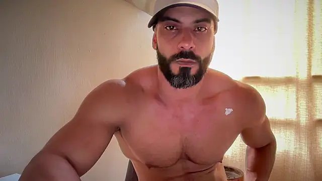 romeolovedark online show from May 19, 2026, 2:01 pm