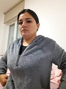 laura dirtyhot online show from January 8, 2025, 7:24 am