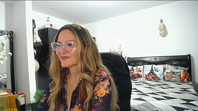 Xiimen online show from January 30, 2025, 9:04 pm