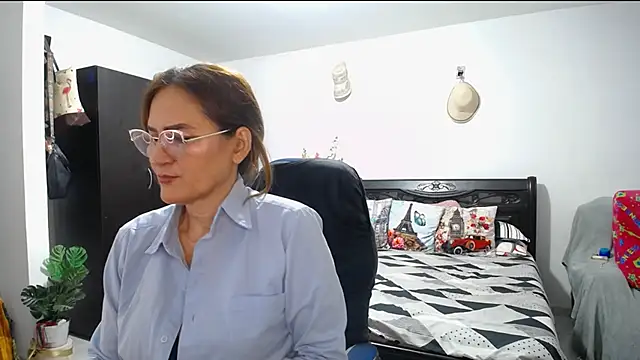 Xiimen online show from February 6, 2025, 3:59 am