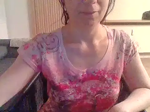 Snapshot of Moi_Lina chatting on July 16, 2026, 10:38 pm Moi Lina online show from July 16, 2026, 10:38 pm