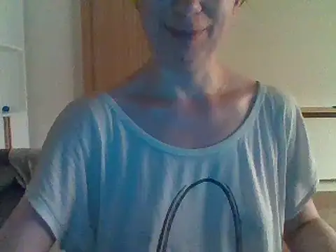 Snapshot of Moi_Lina chatting on July 30, 2026, 9:25 pm Moi Lina online show from July 30, 2026, 9:25 pm