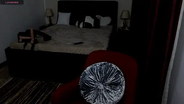 Goddess Tina online show from January 14, 2026, 3:28 pm