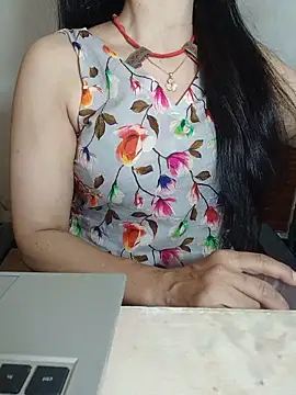 Snapshot of Chanchal--Navya chatting on May 12, 2026, 6:27 pm Chanchal--Navya online show from May 12, 2026, 6:27 pm