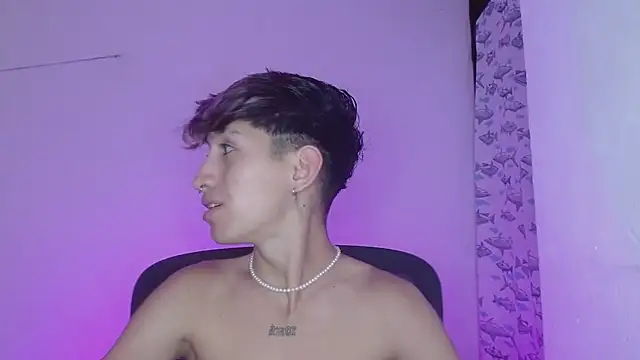 littlextreme online show from February 18, 2025, 1:21 am