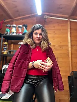 DaisyVibesss online show from December 29, 2024, 4:40 pm