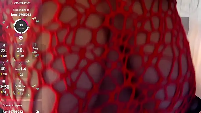 Snapshot of Nickytouse chatting on January 31, 2025, 9:37 pm Nickytouse online show from January 31, 2025, 9:37 pm