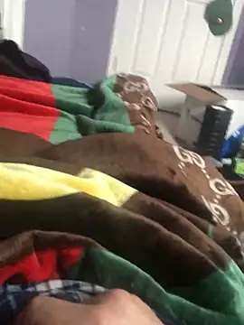 Snapshot of Hugetings chatting on February 5, 2025, 8:46 pm Hugetings online show from February 5, 2025, 8:46 pm