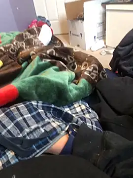 Snapshot of Hugetings chatting on February 14, 2025, 8:26 pm Hugetings online show from February 14, 2025, 8:26 pm