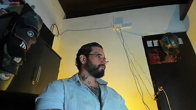 CamiloGray  online show from January 8, 2026, 1:46 pm