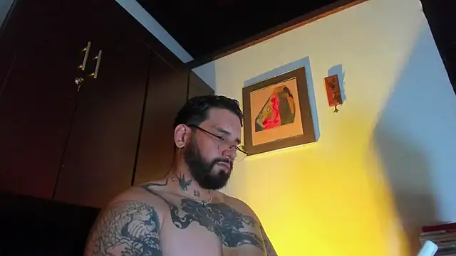 CamiloGray  online show from May 19, 2026, 2:34 pm