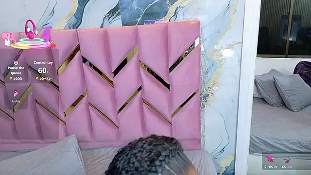 hornyhousekeeper  online show from September 29, 2025, 12:43 pm