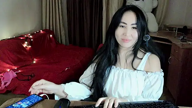 AsianQueens online show from February 16, 2025, 8:00 pm