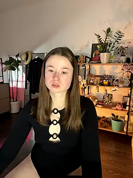 sweetest pie online show from October 28, 2025, 7:05 pm