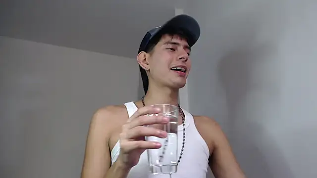 imdavo23 online show from December 15, 2025, 6:56 pm