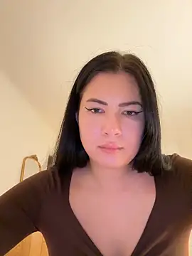 Snapshot of clairewntr chatting on January 7, 2025, 7:38 pm clairewntr online show from January 7, 2025, 7:38 pm