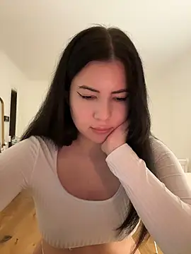 Snapshot of clairewntr chatting on January 15, 2025, 8:05 pm clairewntr online show from January 15, 2025, 8:05 pm