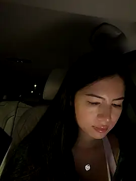 clairewntr online show from October 29, 2025, 9:16 pm