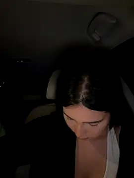 clairewntr online show from December 2, 2025, 8:26 pm