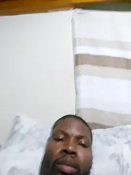 Snapshot of Malibongwe17 chatting on September 19, 2025, 7:36 pm Malibongwe17 online show from September 19, 2025, 7:36 pm