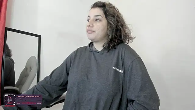 carmesix online show from January 19, 2026, 11:47 am