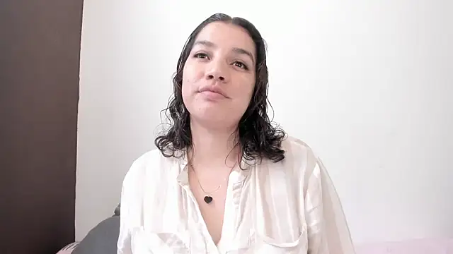 Snapshot of carmesix chatting on April 15, 2026, 4:14 pm carmesix online show from April 15, 2026, 4:14 pm