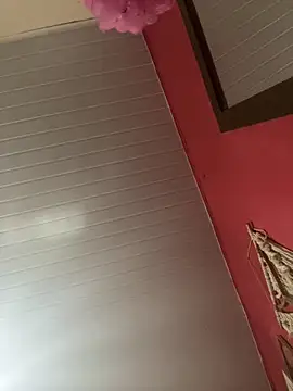 pimenta gaby online show from April 1, 2026, 5:21 pm