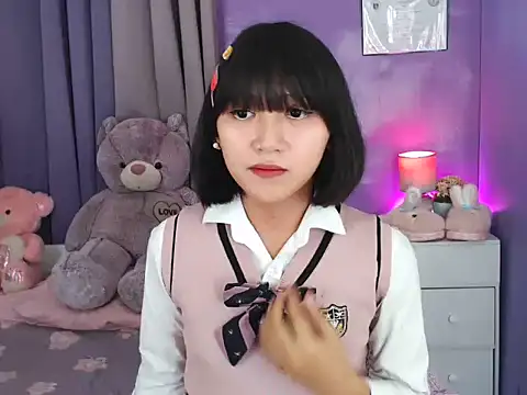 urlovelyfreya online show from November 9, 2025, 3:10 pm