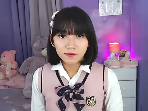 urlovelyfreya online show from November 24, 2025, 6:40 pm