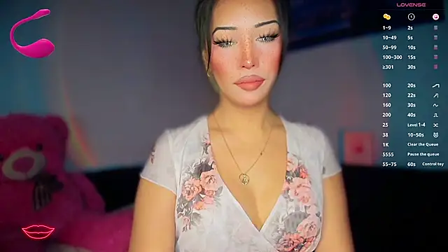 Snapshot of Jasmine_Elcock chatting on November 2, 2025, 6:43 pm Jasmine Elcock online show from November 2, 2025, 6:43 pm