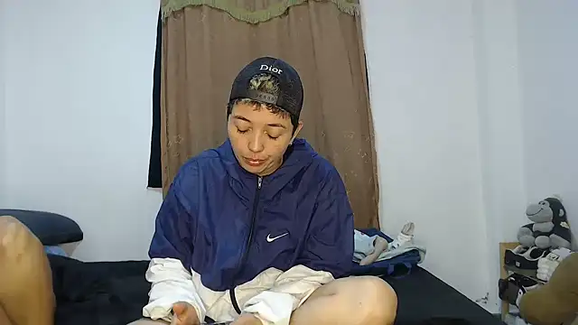 Snapshot of kathy_luisa chatting on April 29, 2026, 11:55 pm kathy luisa online show from April 29, 2026, 11:55 pm